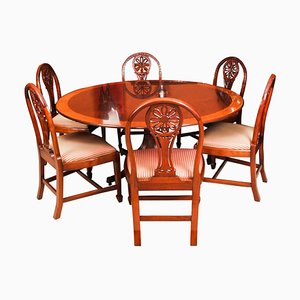 Mesa de comedor redonda y sillas de William Tillman. Juego de 7