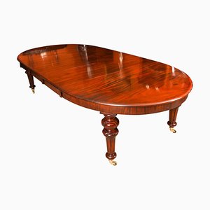 Victorian Oval Flame Mahogany Extending Dining Table, 19th Century