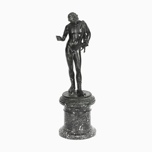 Figura de Narciso Grand Tour de bronce patinado, década de 1870