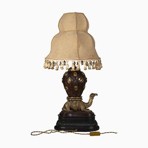 Lámpara de mesa orientalista vintage en forma de camello, mediados del siglo XX