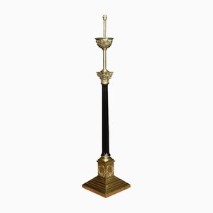 Monumentale Stehlampe aus Messing