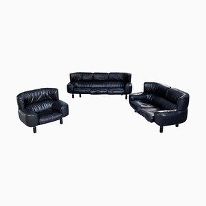 Italian Modern Black Leather Sofas and Bull Armchair by Gianfranco Frattini for Cassina, 1980s, Set of 3