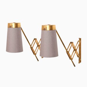 Lampade da parete in ottone di Th. Valentiner per Poul Dinesesen, anni '50, set di 2