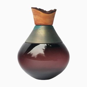 Petit Vase India Vessel II en Topaze et Cuivre Patiné par Pia Wüstenberg