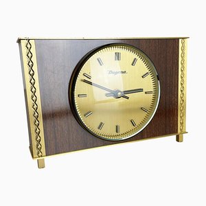 Reloj de mesa modernista de teca y latón de Dugena, Germany, años 60