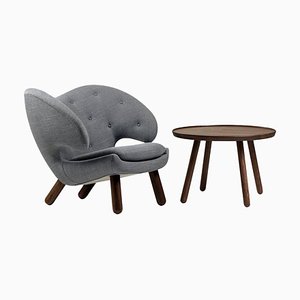 Pelican Stuhl und Pelican Tisch aus Holz & Stoff von Finn Juhl für Design M, 2er Set