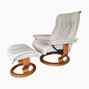 Norwegian Leather Stressless Recliner and Footstool from Ekornes, Set of 2