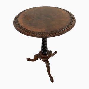 Table d'Appoint Victorienne Antique en Loupe de Noyer