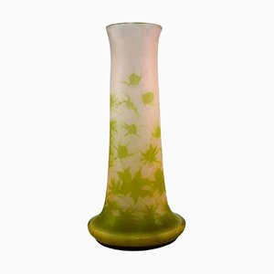 Grand Vase en Verre Givré et Vert par Emile Gallé