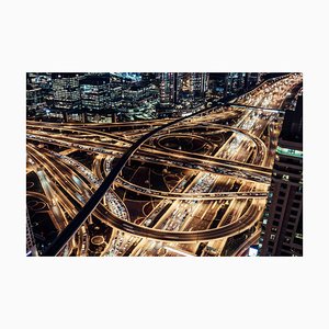 Images de la vue aérienne, vue aérienne de la circulation de la ville de Dubaï et intersection de la route la nuit, photographie