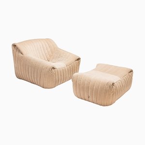 Poltrona Sandra beige con poggiapiedi di Annie Hiéronimus per Ligne Roset, anni '70, set di 2