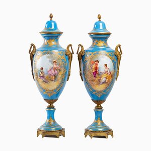 Jarrones de porcelana, siglo XIX de Sèvres. Juego de 2