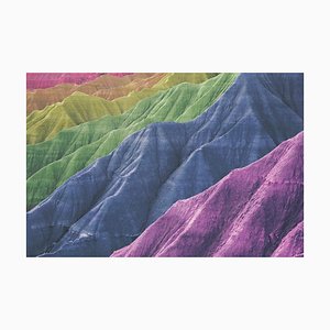 Artur Debat, Formaciones de arenisca escarpadas en el desierto de Badland con colores del arco iris, Fotografía