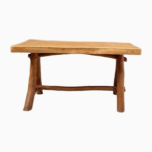 Primitiver Tisch aus Ulmenholz