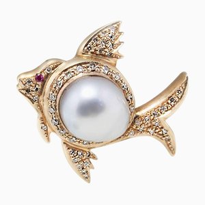 Collier avec pendentif poisson en or rose, diamants, perles et diamants