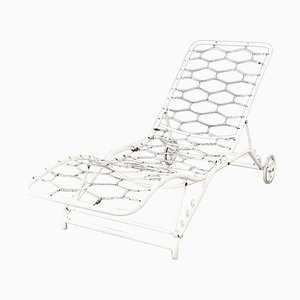 Moderner italienischer Mid-Century Liegestuhl aus weißem Eisen, 1960er