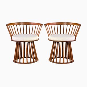 Französische moderne Stühle aus Eiche & weißem Bouclé, 1950er, 2er Set