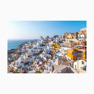 George Pachantouris, schöne Ansicht von Oia in Santorini, Griechenland, Fotopapier