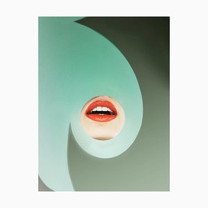 Jonathan Storey, Lips Through Paper Tube !, Papel fotográfico