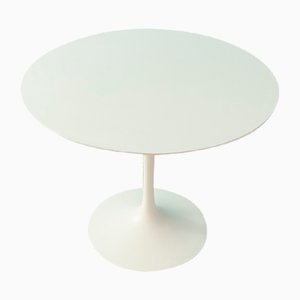 Tavolo da pranzo Tulip di Eero Saarinen per Knoll Inc.