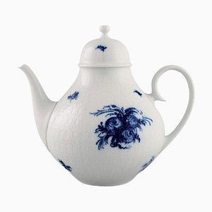 Tetera Romanze con flores azules de Bjørn Wiinblad para Rosenthal, años 60