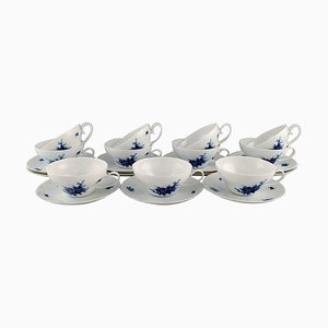 Tazas de té Romanze en azul con platillos de Bjørn Wiinblad para Rosenthal, años 60. Juego de 11