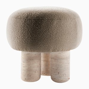 Pouf Hygge Boucle latte in travertino di Saccal Design House per Collector