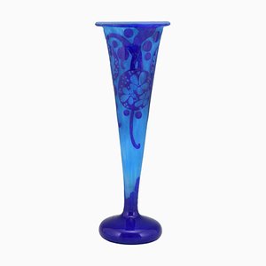 Vase Art Déco Bleu en Verre Camée, France