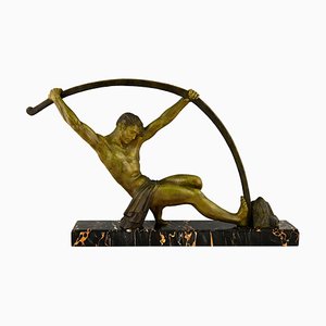Escultura Art Déco de hombre atlético de Chiparus, años 30