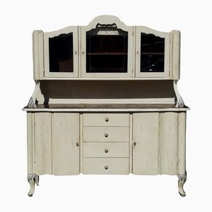 Aparador chapado en nogal con acabado Shabby, años 40