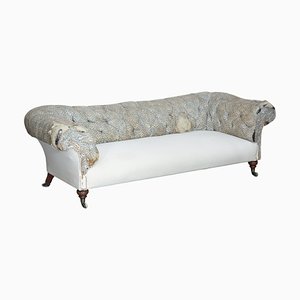 Divano Chesterfield vittoriano antico di Howard & Sons