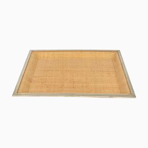 Vassoio centrotavola in vetro acrilico, vimini e metallo cromato, Italia, anni '70