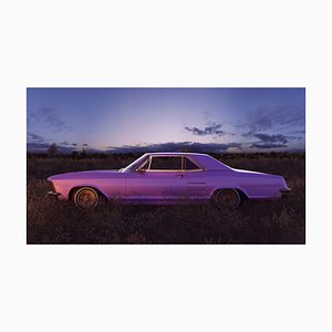 Paul Campbell, Rose 1970s American Classic Car in a Field It Sunset, Papier Photographique