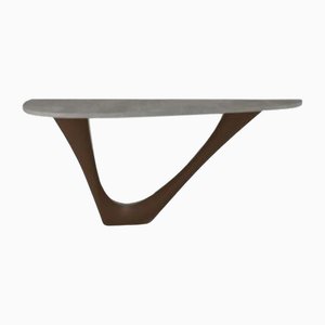 Table G-Console Marron sur Base Mono en Acier avec Plateau en Béton par Zieta