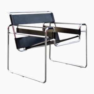 Vintage B3 Wassily Chair in Black Leather by Marcel Breuer for Knoll International