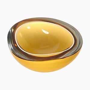 Mid-Century Italian Cream Yellow Sommerso Murano Style Glass Bowl