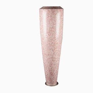 Vase Obice Rosa Baby en Polyéthylène Basse Densité avec Mosaïque Bisazza de VGnewtrend, Italie