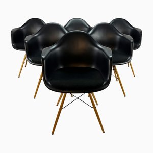 Daw Stühle in Schwarz von Charles & Ray Eames für Vitra, 2000er, 6er Set