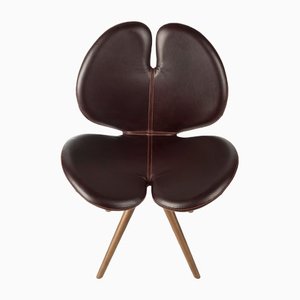 English Leather New Panse Chair with Oak Legs from VGnewtrend