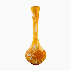 Antike Vase in Weiß, Gelb & Orange von Emile Gallé