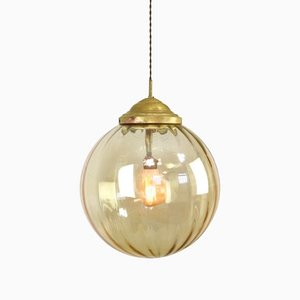 Lampe à Suspension Globe Mid-Century en Verre Jaune et Laiton