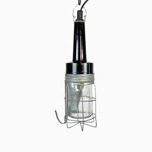 Lámpara colgante industrial vintage de baquelita, años 60