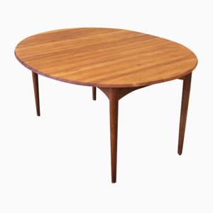 Danish Oval Dining Table in Solid Teak, Mid-20th Century