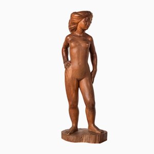 Nu Féminin Sculpté avec Support