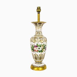 Lámpara de mesa victoriana antigua de vidrio opaco