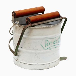 Mop Bucket Frist Patent di Manuel Jalon Corominas per Rodex
