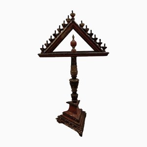 Antiker französischer kirchlicher Altar Kronleuchter aus Holz