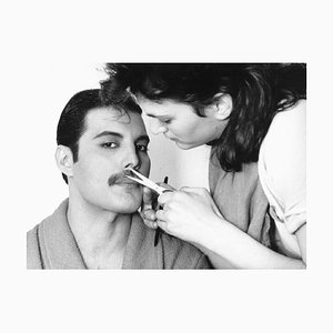 Steve Wood/Express/Getty Images, Grooming Freddie, 1982, Black & White Photograph