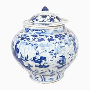 Vintage Blue and White Porcelain Lidded Jar Nanking Urn