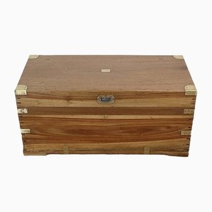 End of 19th Century Camphor and Blond Mahogany Travel Trunk